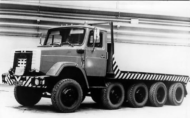 Пятиосный тяжеловоз